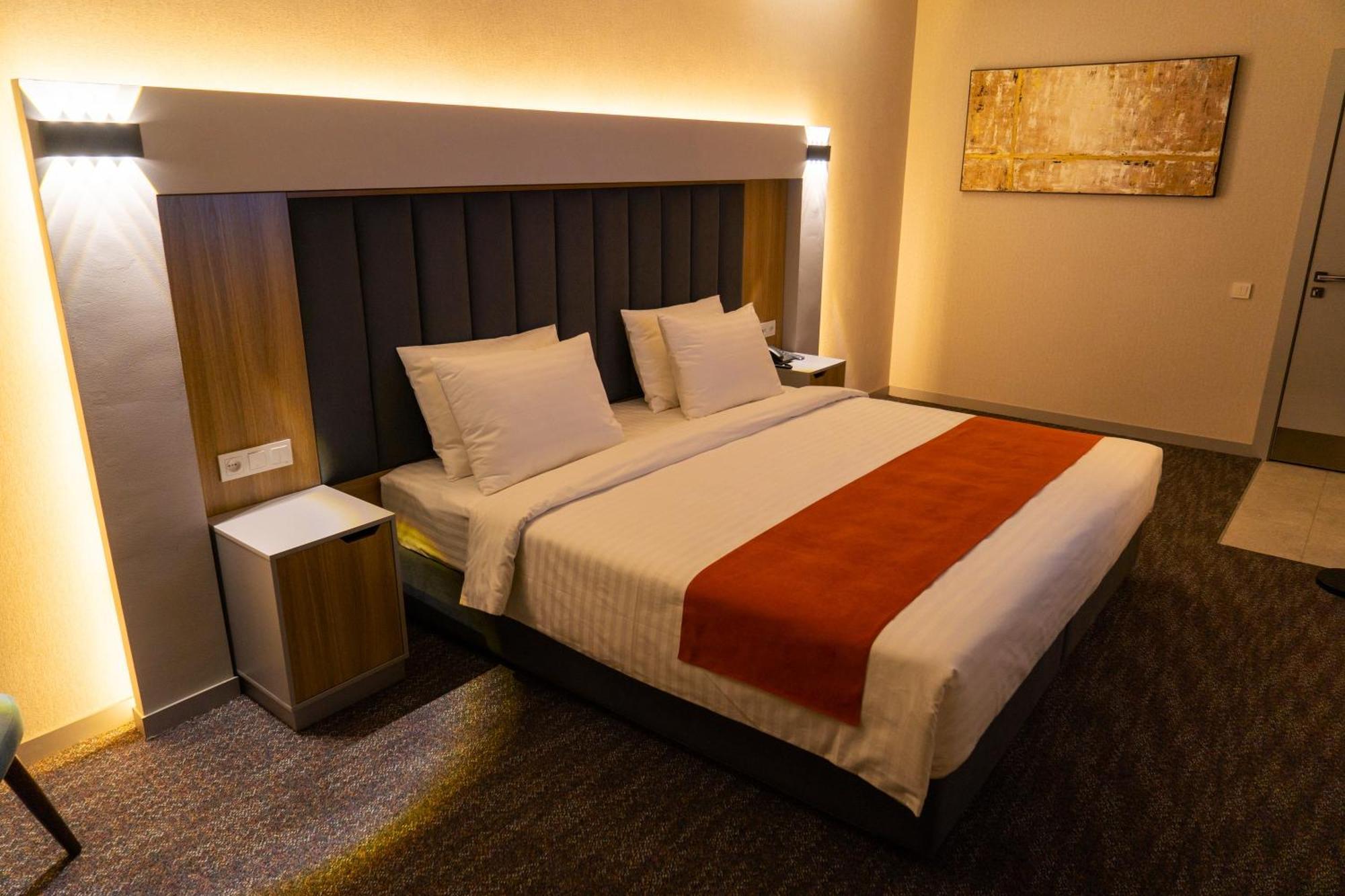 Nuovo Boutique Hotel タシュケント エクステリア 写真